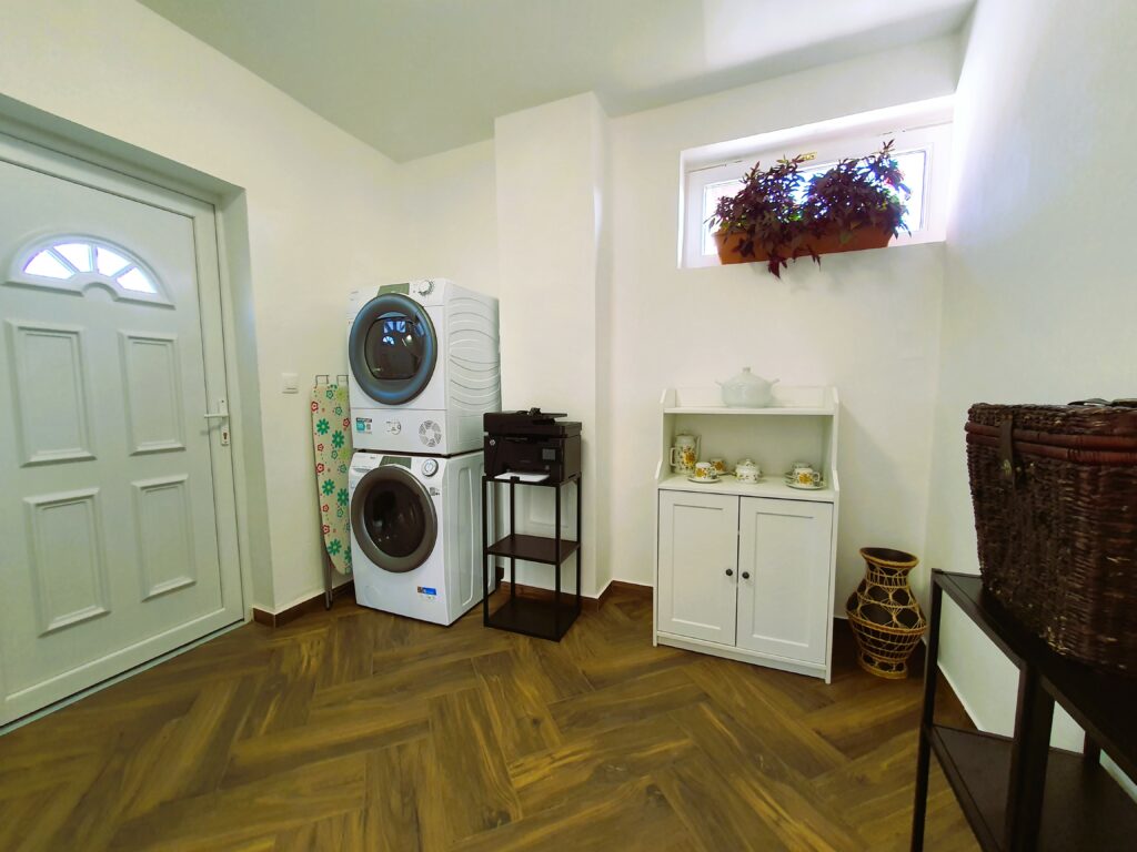 Körös-Sárréti Vendégház és Túrapont Vésztő - Közösségi tér, raktár
